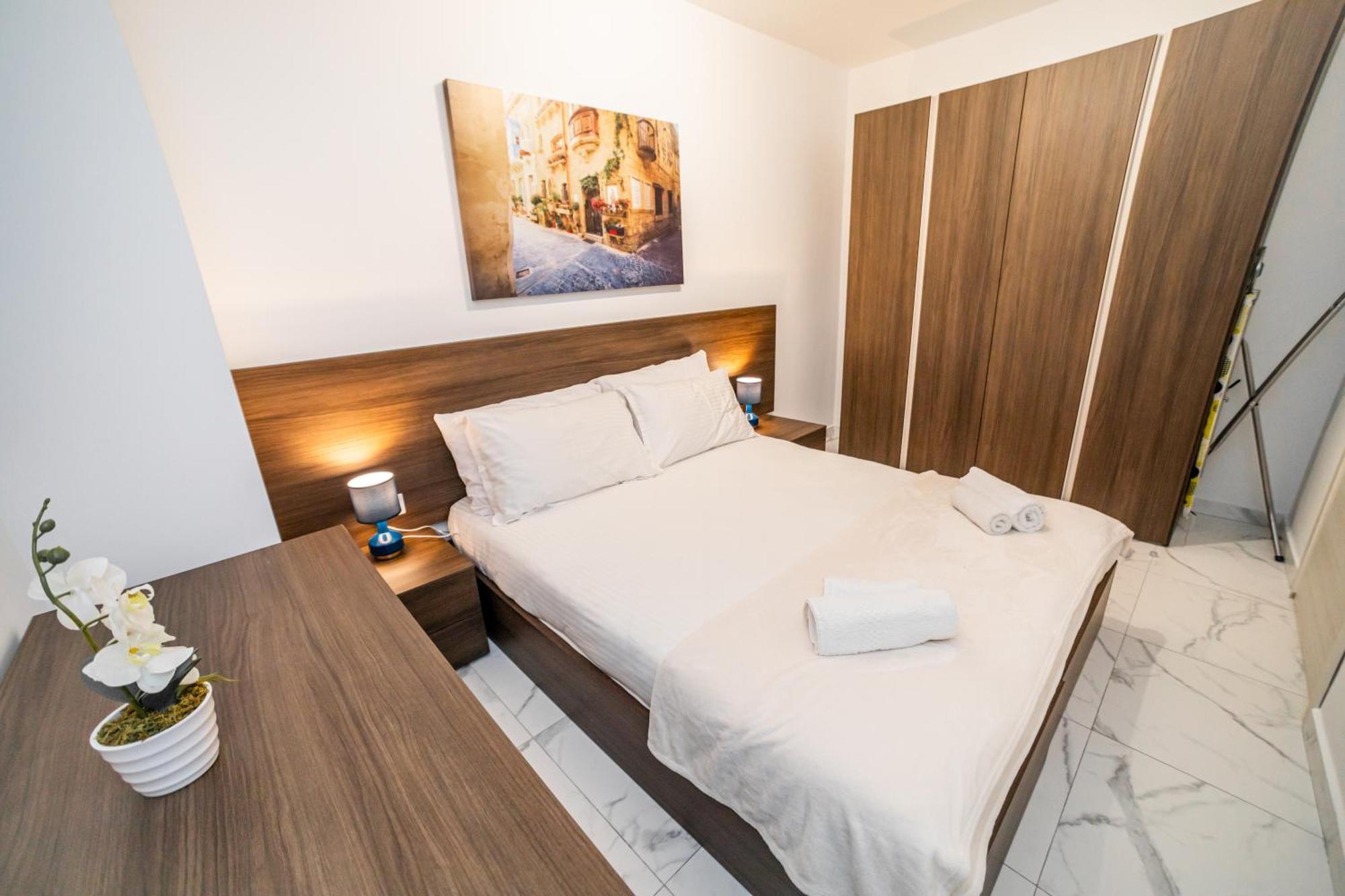 Sea Breeze, Spacious 2-Bedroom Lux Seaside Apartments San Pawl il-Baħar Kültér fotó