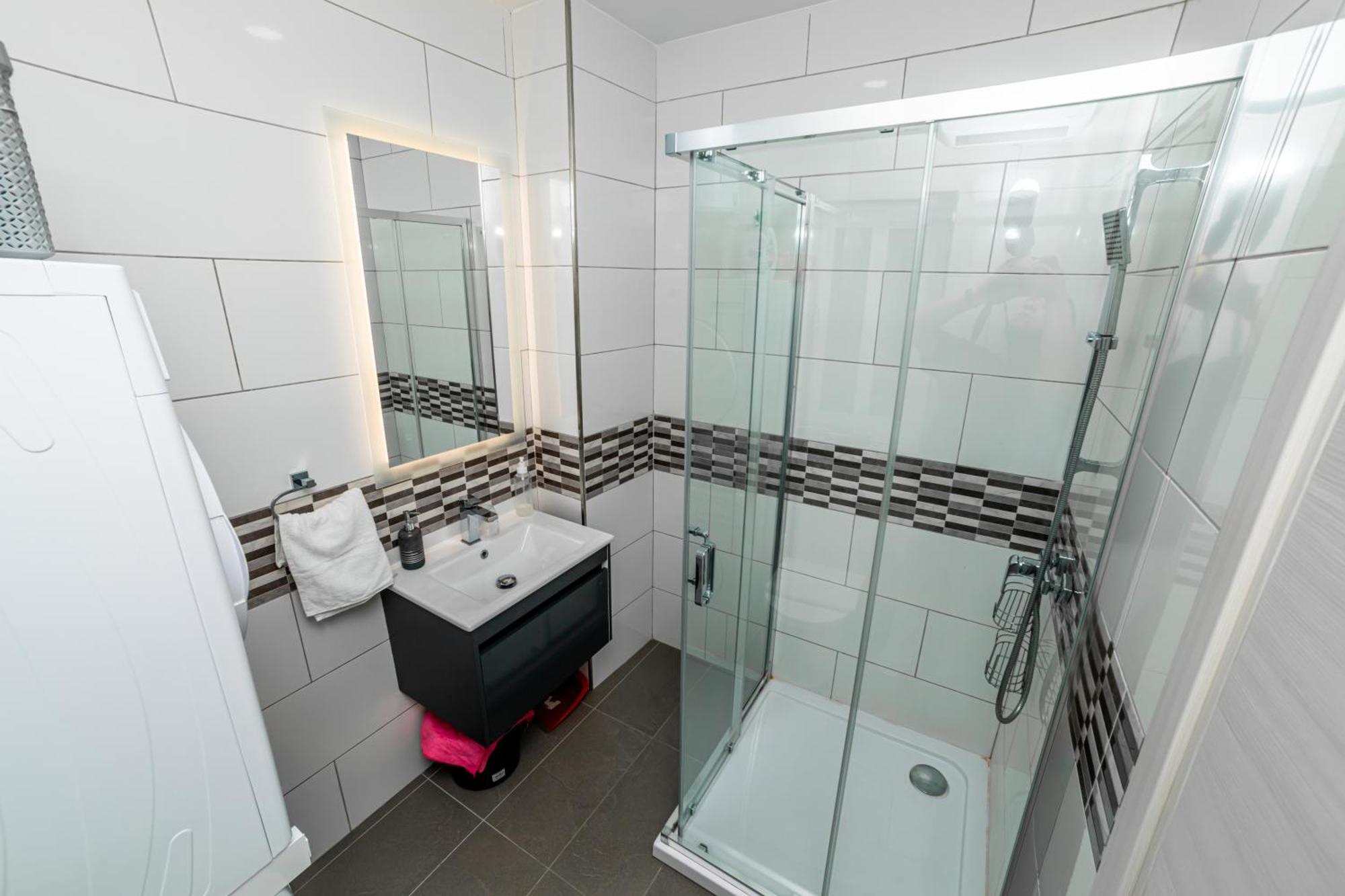 Sea Breeze, Spacious 2-Bedroom Lux Seaside Apartments San Pawl il-Baħar Kültér fotó
