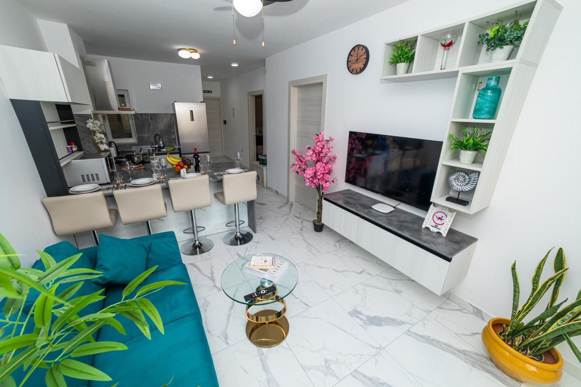 Sea Breeze, Spacious 2-Bedroom Lux Seaside Apartments San Pawl il-Baħar Kültér fotó