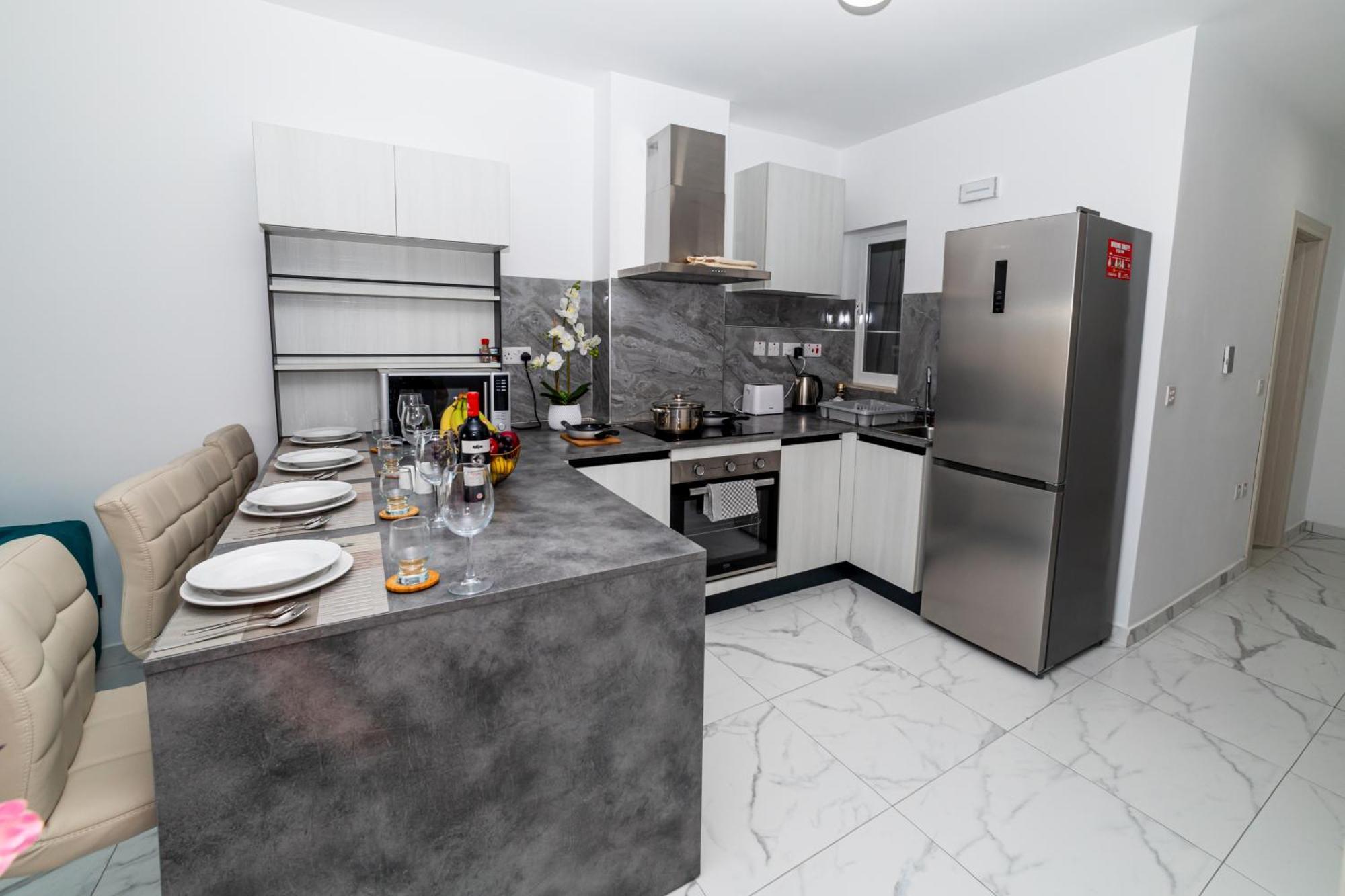 Sea Breeze, Spacious 2-Bedroom Lux Seaside Apartments San Pawl il-Baħar Kültér fotó